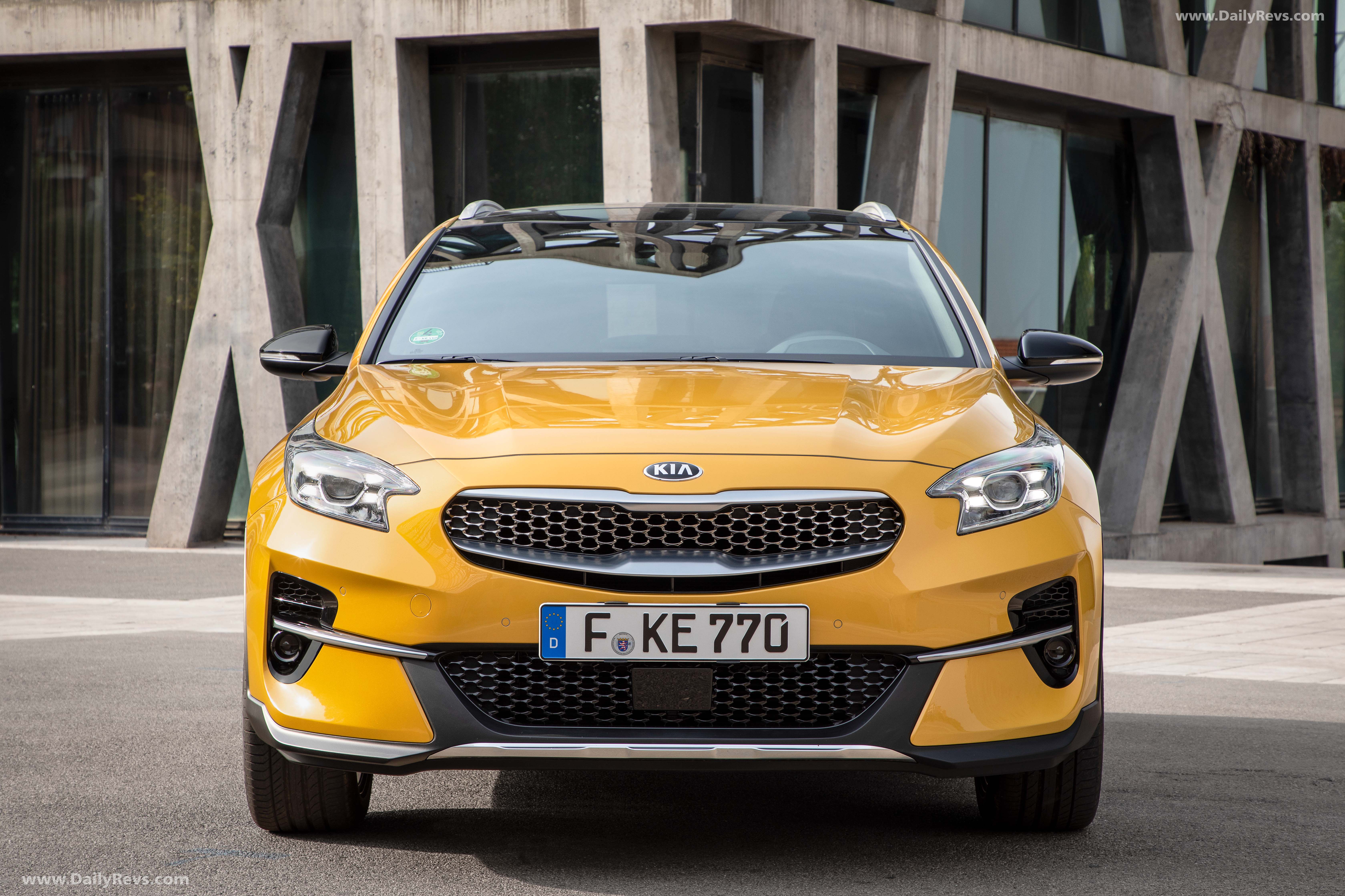 KIA XCeed accessories model