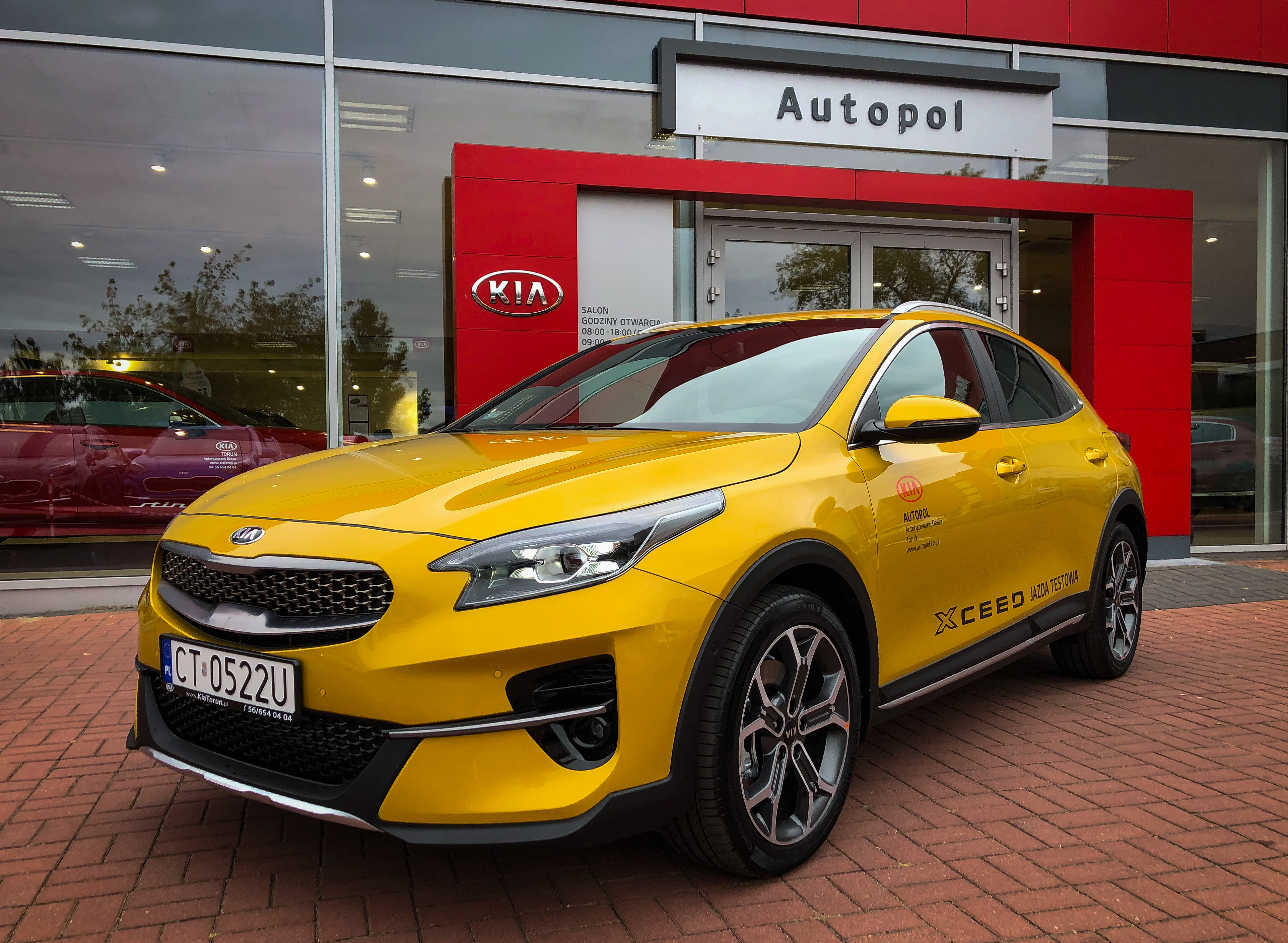 KIA XCeed reviews photo