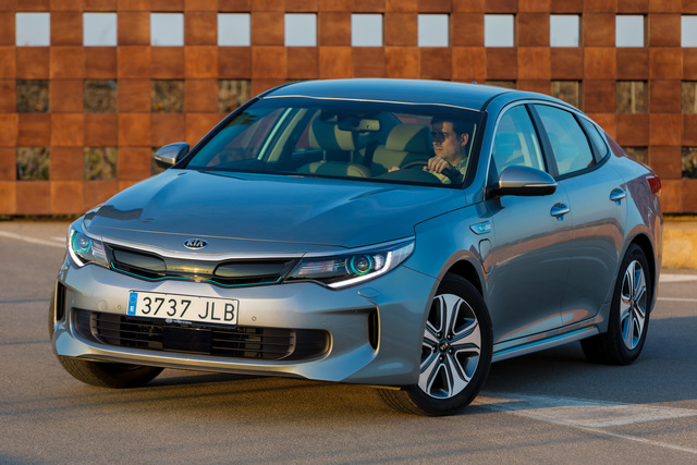 KIA Optima Plug-in Hybrid best 2018