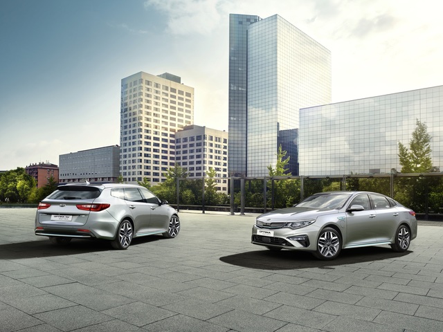 KIA Optima SW Plug-in Hybrid accessories restyling
