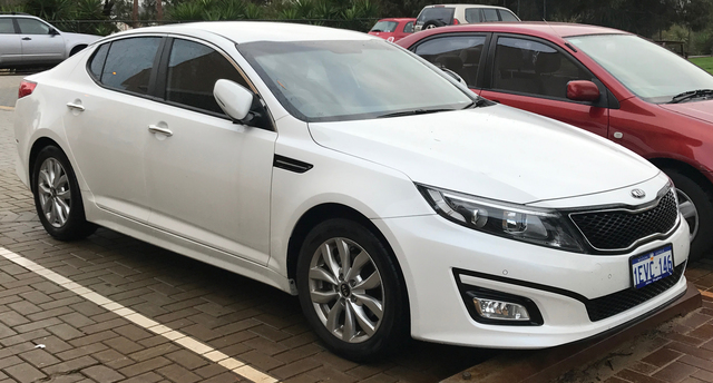 KIA Optima SW Plug-in Hybrid best big