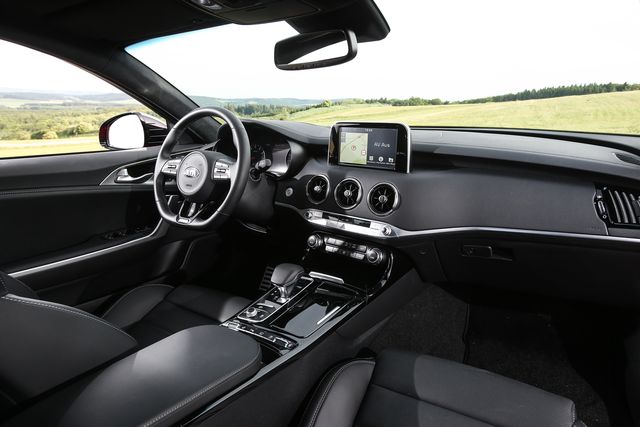 KIA Stinger accessories restyling KIA Stinger mod photo