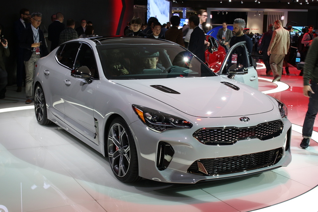 KIA Stinger modern specifications KIA Stinger 4k big
