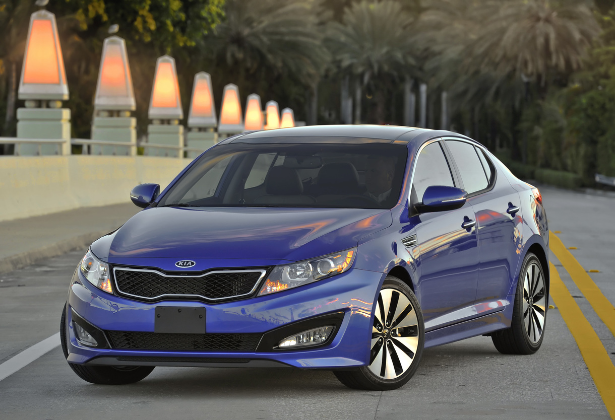 KIA K5 Photos and Specs. Photo: KIA K5 best restyling and 31 perfect ...