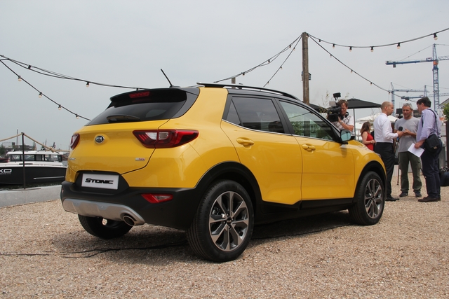 KIA Stonic accessories big KIA Stonic modern photo