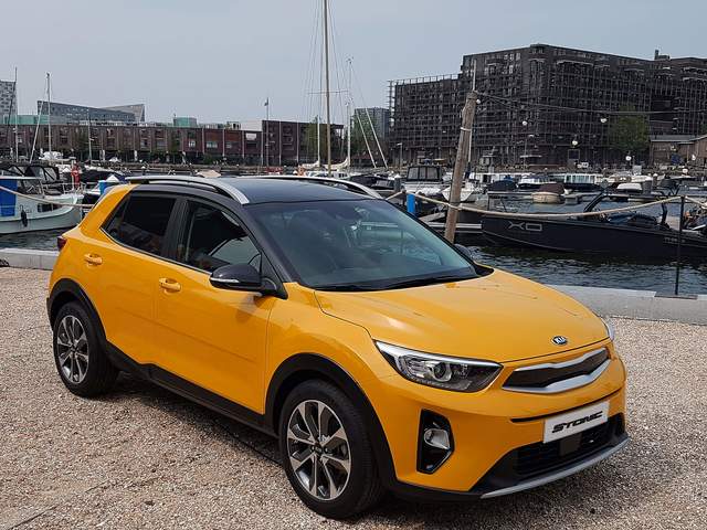 KIA Stonic suv big KIA Stonic modern restyling