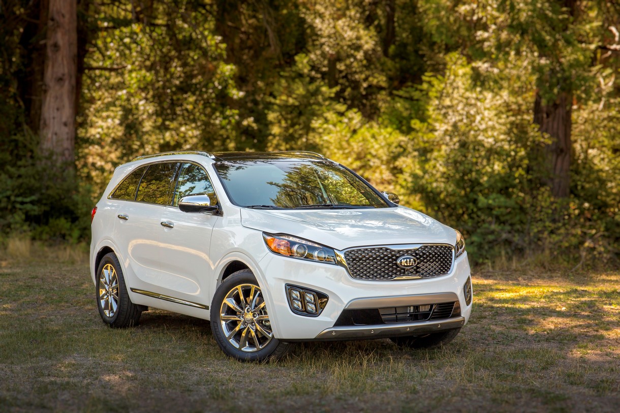KIA Sorento Photos and Specs. Photo KIA Sorento best 2017 and 18