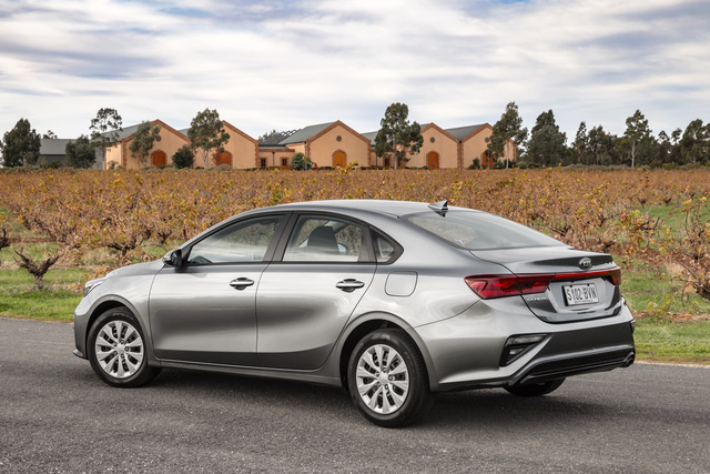 KIA Cerato best 2018 KIA Cerato sedan photo