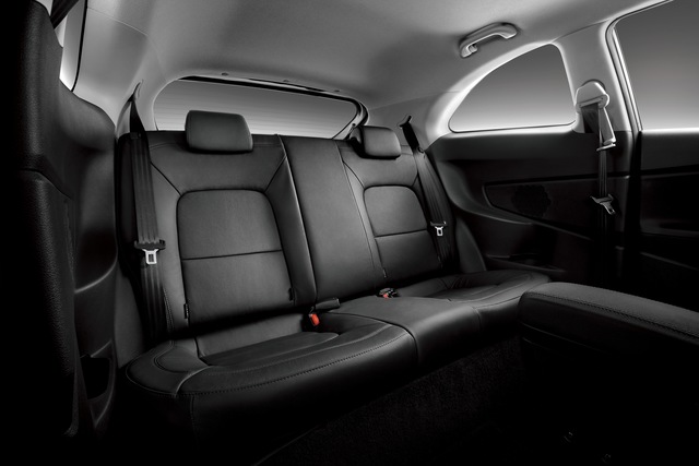 KIA Cerato Hatchback auto show