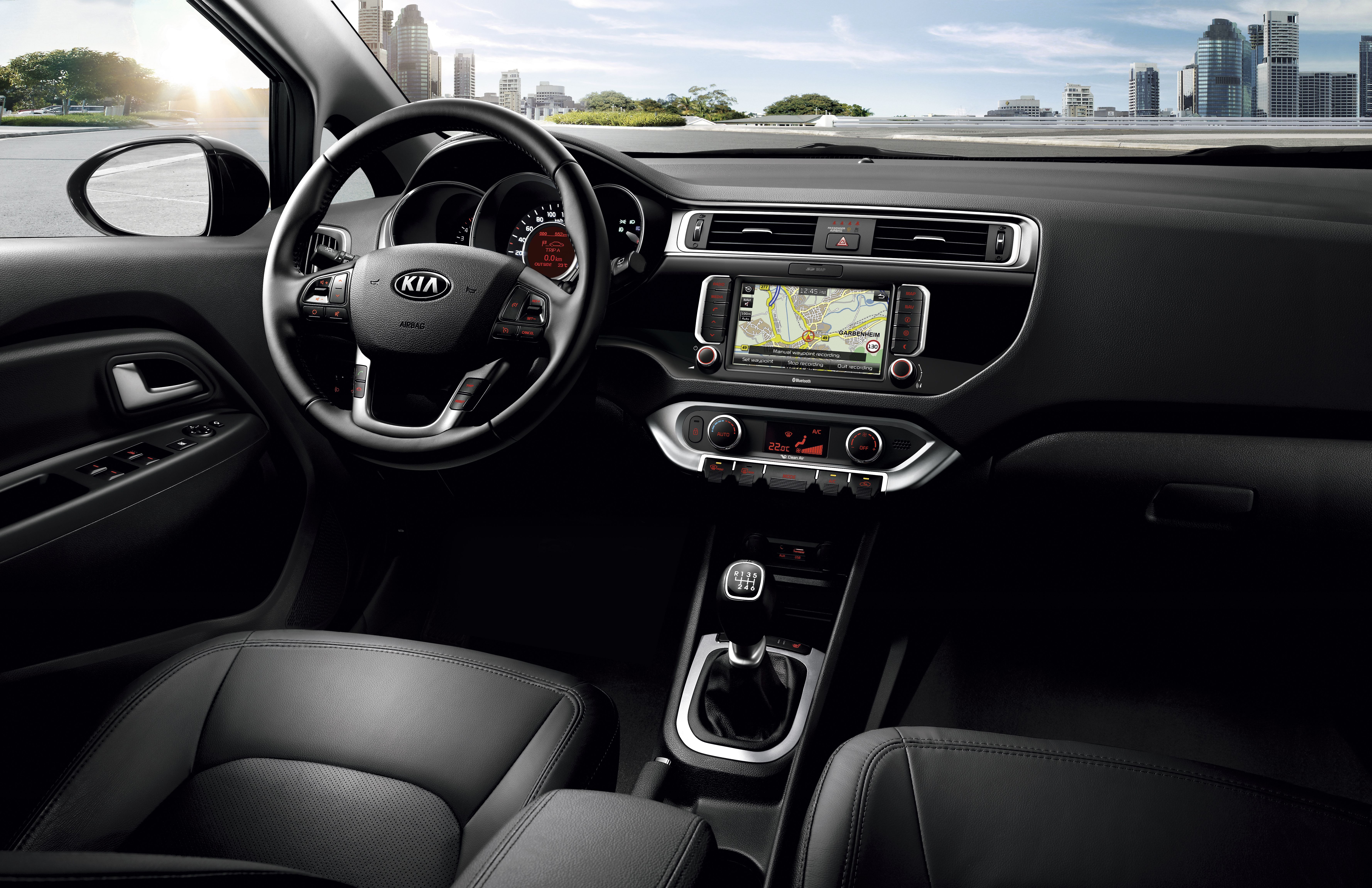 KIA Cerato Hatchback interior specifications