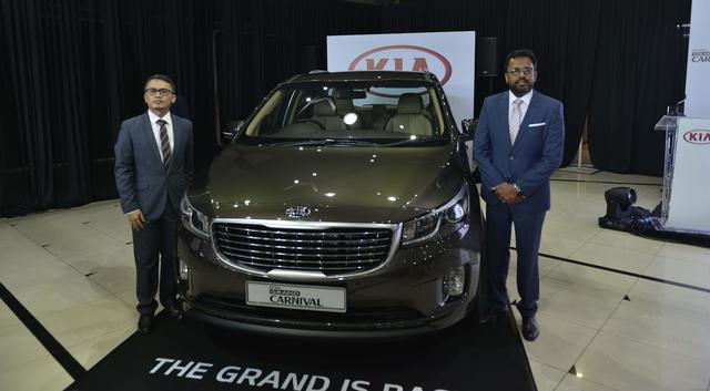 KIA Carnival interior 2018 KIA Carnival mod specifications