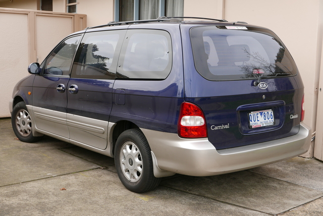 KIA Carnival Photos And Specs Photo KIA Carnival Minivan Restyling