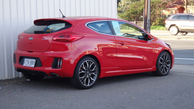 KIA Pro Ceed GT hatchback 2019 KIA Pro Ceed GT hd photo