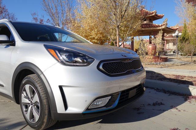 KIA Niro Plug-in Hybrid exterior model