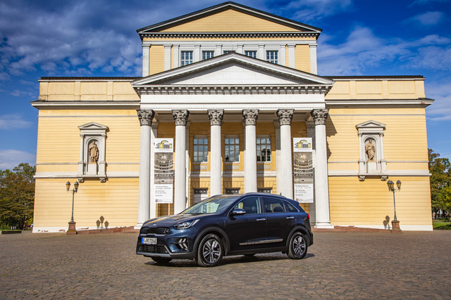 KIA Niro Plug-in Hybrid 4k specifications