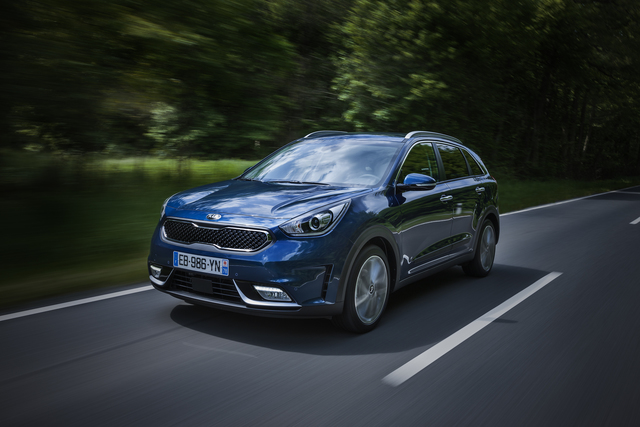 KIA Niro Hybrid suv 2016