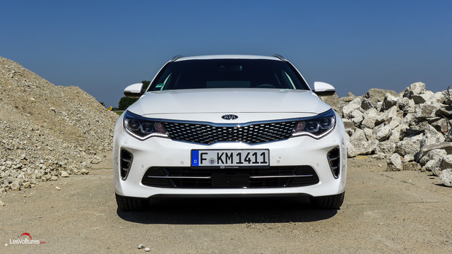KIA Optima SW modern specifications KIA Optima SW accessories model