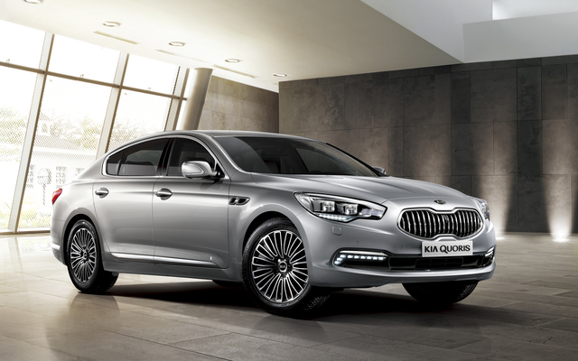 KIA Quoris Photos and Specs. Photo: KIA Quoris modern big and 25 ...