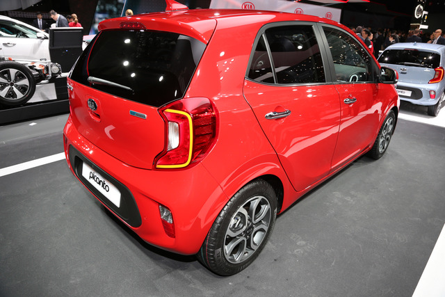 KIA Quoris exterior big