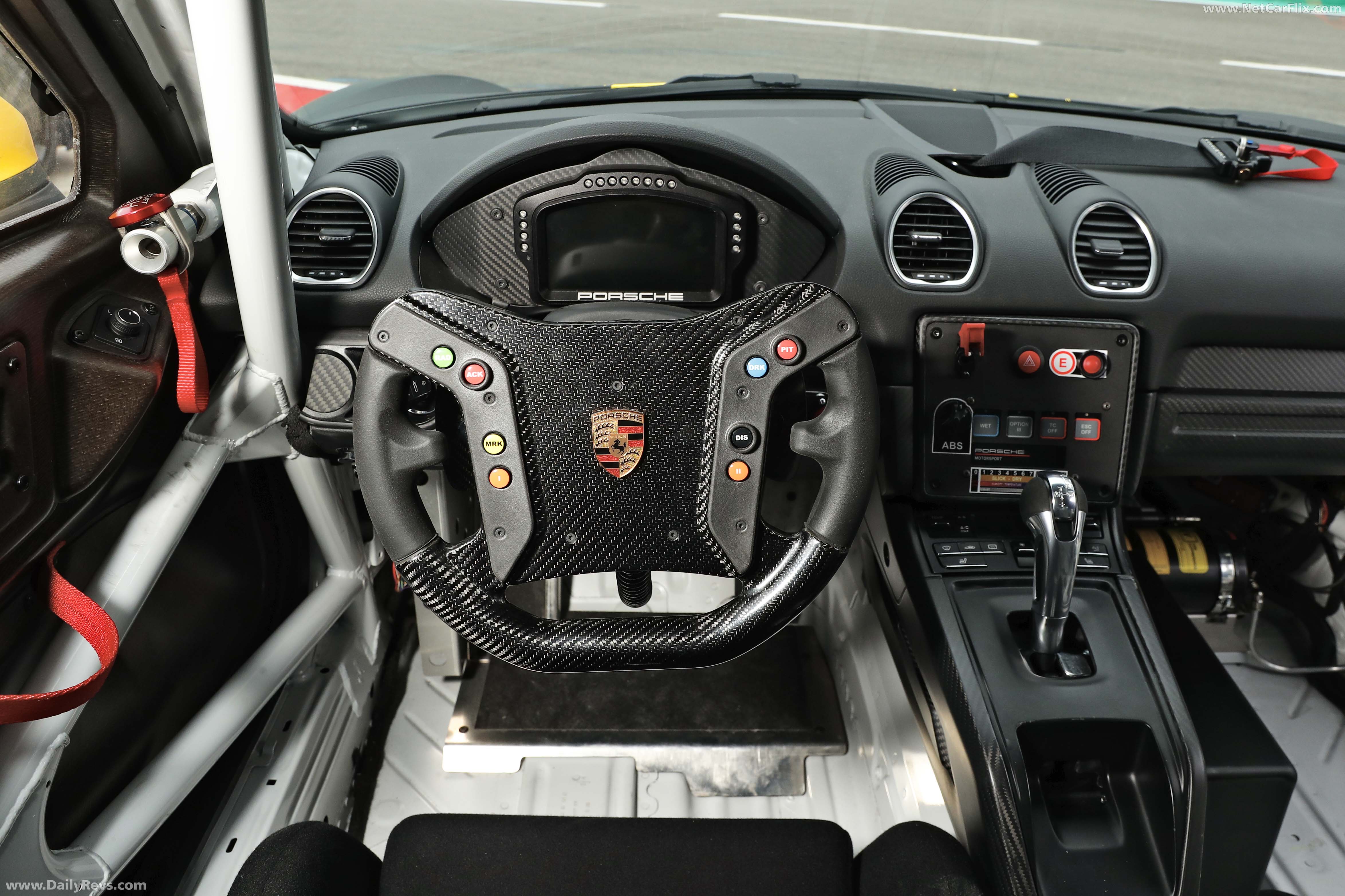 Porsche 718 Cayman GT4 coupe specifications