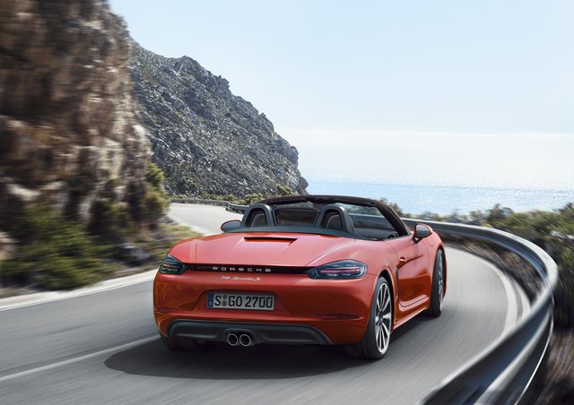 Porsche 718 Boxster reviews restyling
