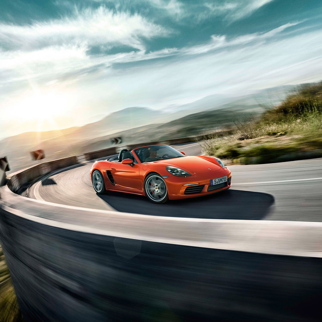 Porsche 718 Boxster modern photo
