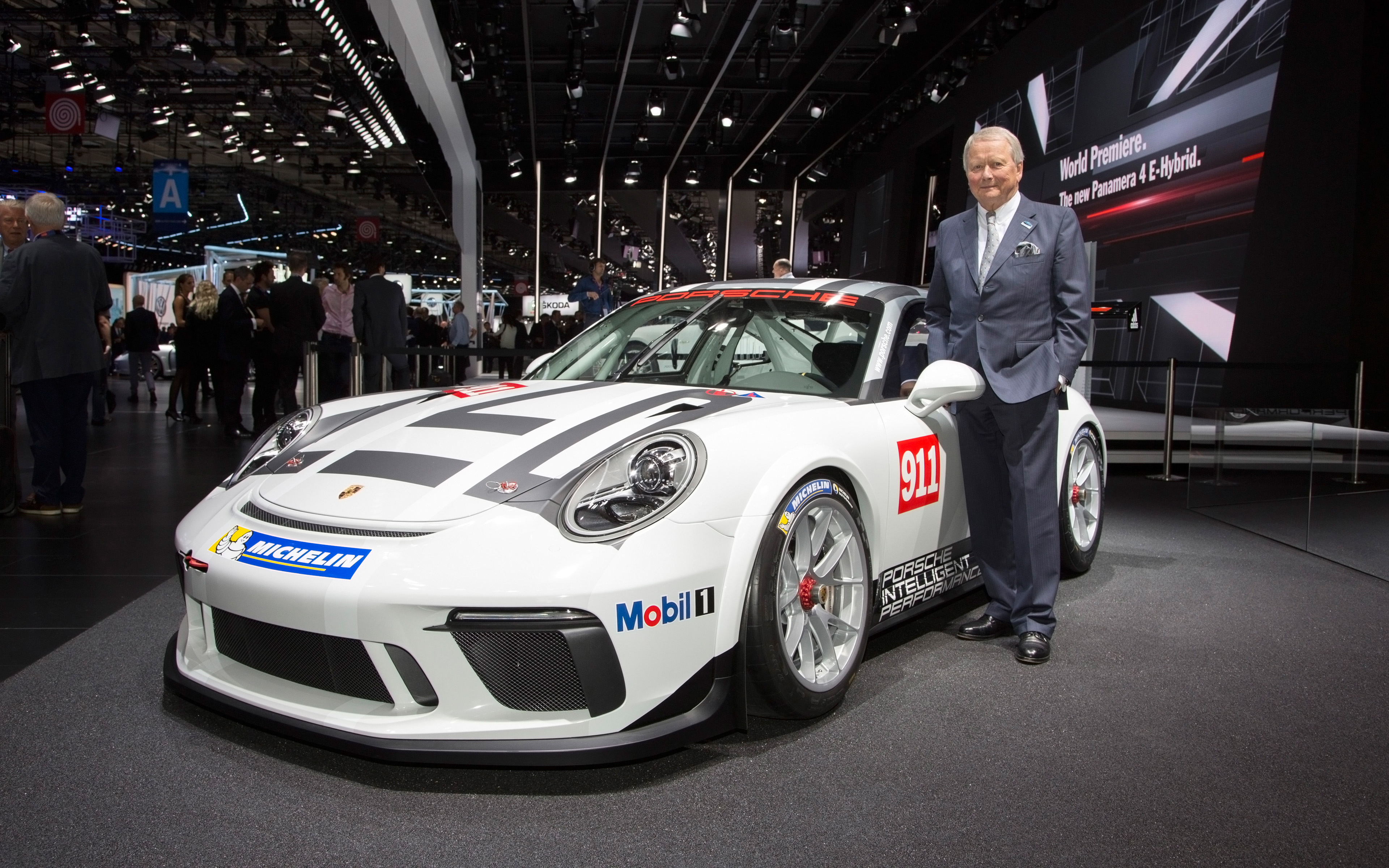 Porsche 911 GT3 reviews photo