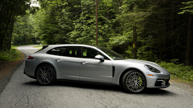 Porsche Panamera E-Hybrid interior model Porsche Panamera E-Hybrid hd specifications