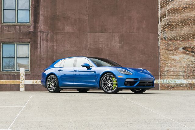 Porsche Panamera E-Hybrid exterior restyling Porsche Panamera E-Hybrid liftback specifications