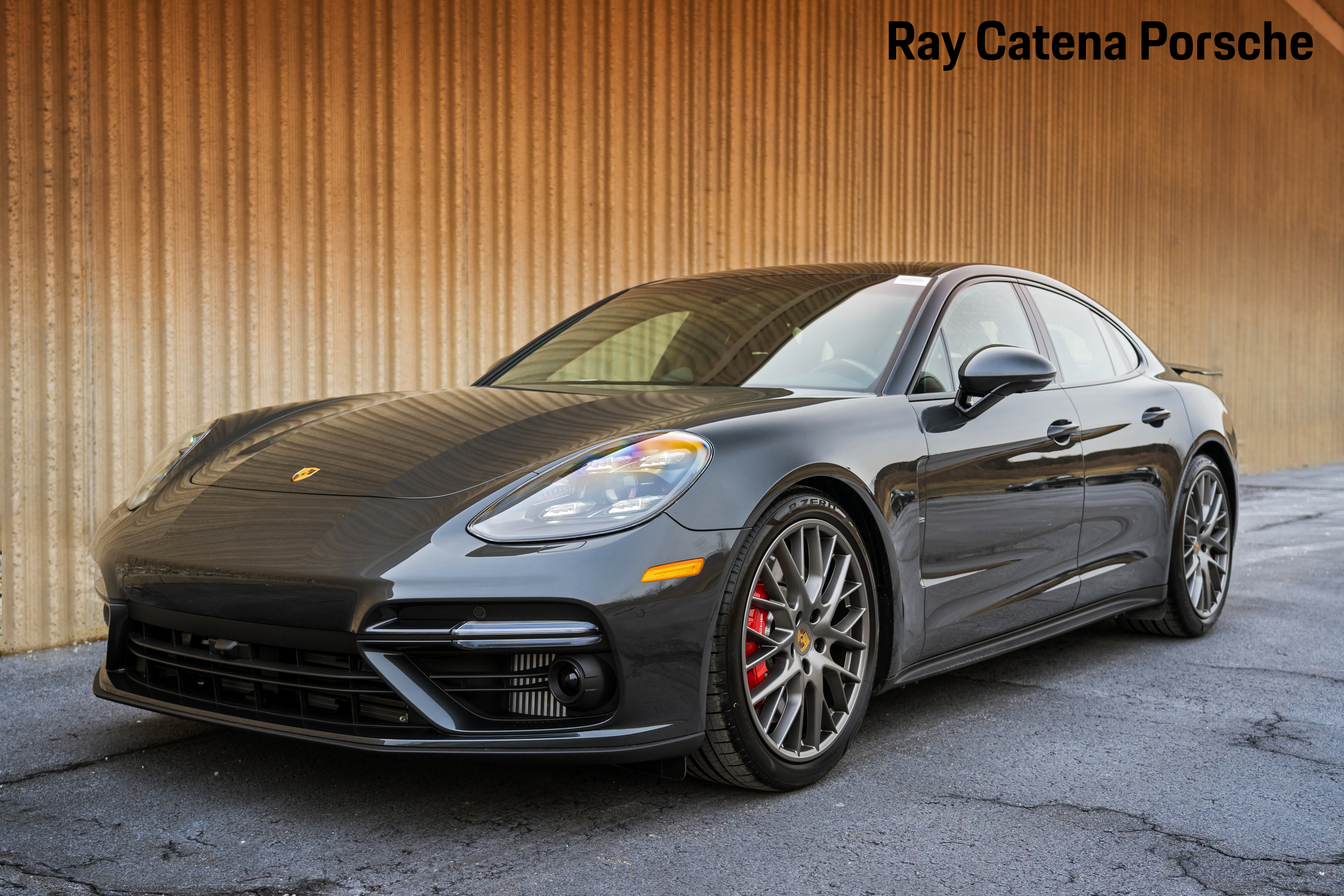 Porsche Panamera E-Hybrid accessories photo