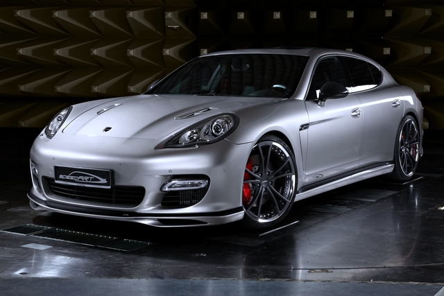 Porsche Panamera Turbo exterior photo