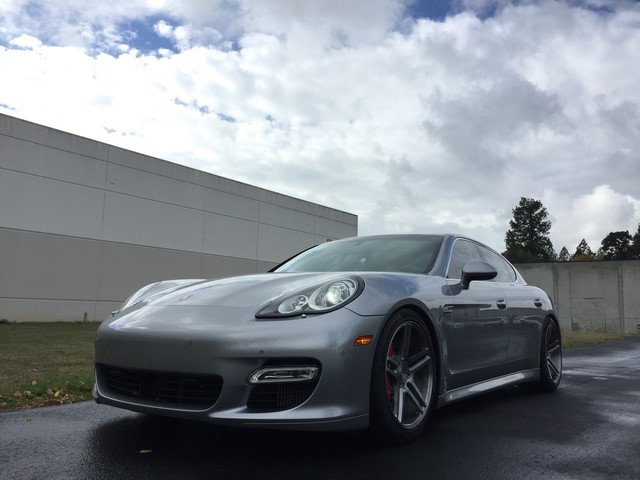 Porsche Panamera Turbo 4k model