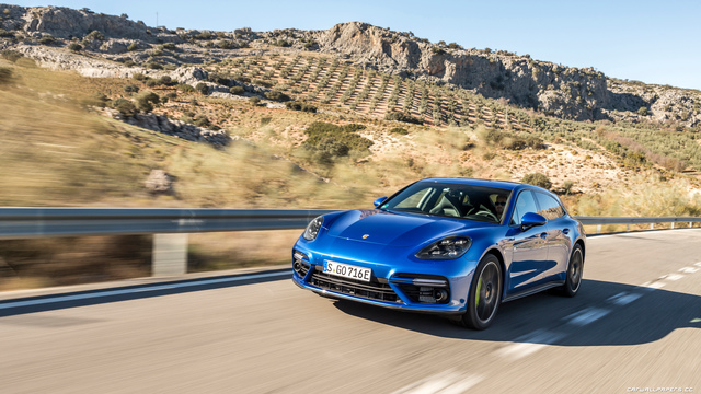 Porsche Panamera Turbo E-Hybrid Sport Turismo modern big