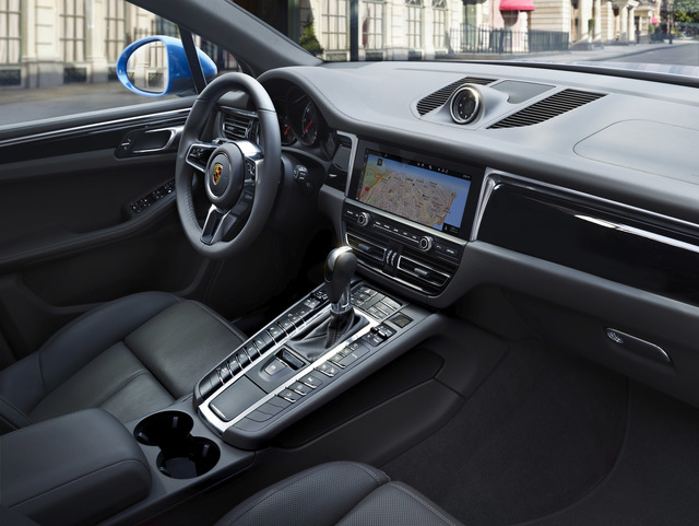 Porsche Macan Turbo modern big Porsche Macan Turbo interior specifications