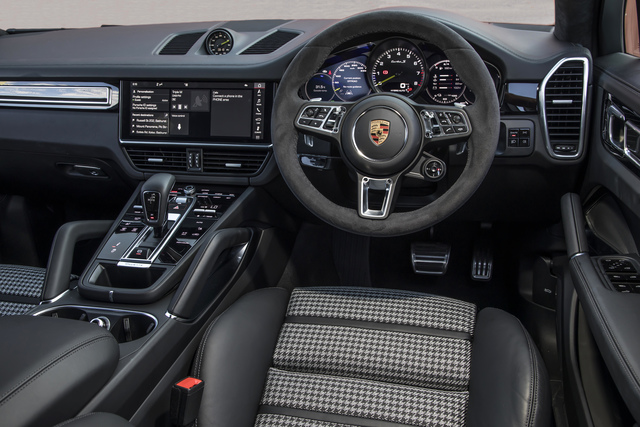 Porsche Cayenne Coupe E-Hybrid reviews restyling