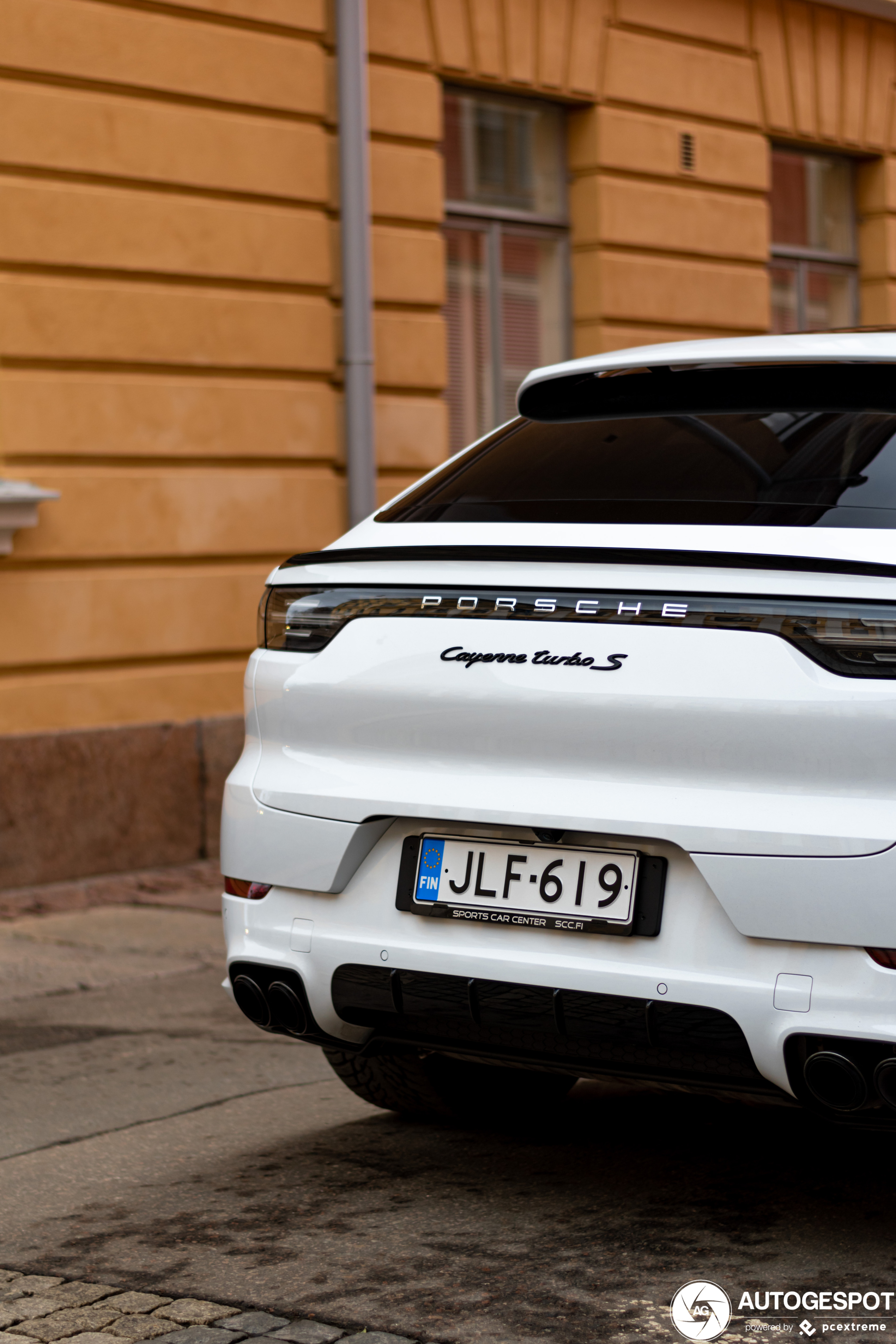 Porsche Cayenne Coupe E-Hybrid accessories big