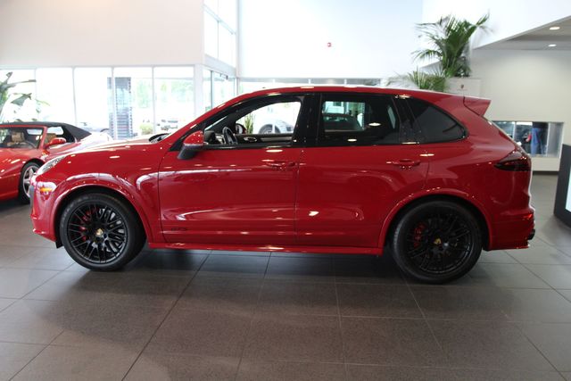 Porsche Cayenne Turbo hd specifications