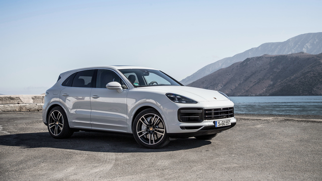 Porsche Cayenne Turbo modern big