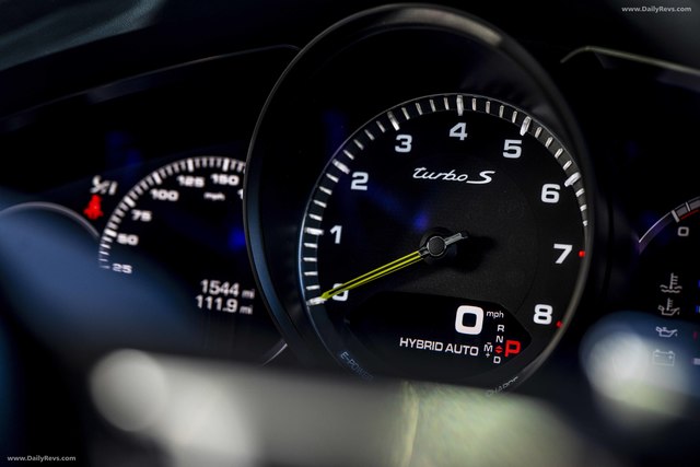 Porsche Cayenne Turbo E-Hybrid best big