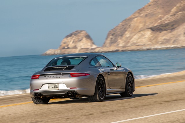 Porsche 911 Carrera modern specifications Porsche 911 Carrera modern restyling