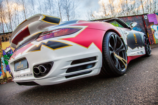 Porsche 911 Turbo Cabriolet interior restyling