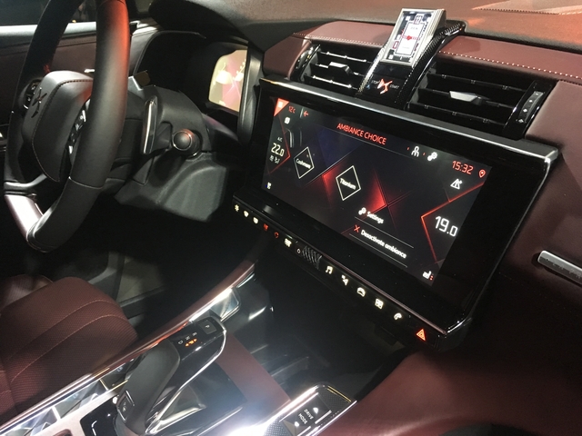 DS 7 Crossback hd photo