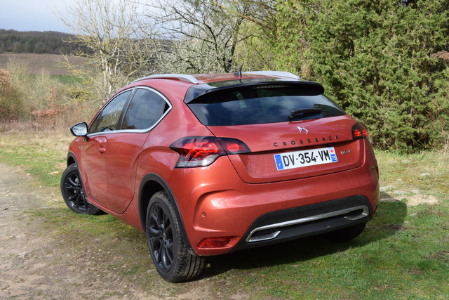 DS 4 Crossback modern big