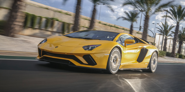 Lamborghini Aventador  LP740-4 S more photos Lamborghini Aventador  LP740-4 S auto show