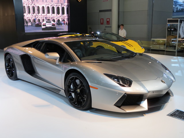 Lamborghini Aventador  LP740-4 S mod model Lamborghini Aventador  LP740-4 S interior specifications