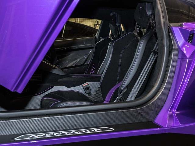 Lamborghini Aventador LP740-4 S Roadster more photos Lamborghini Aventador LP740-4 S Roadster auto show