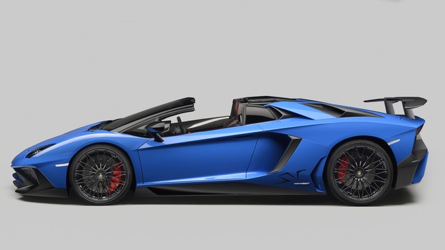 Lamborghini Aventador LP740-4 S Roadster cabriolet Photos, and Specs ...