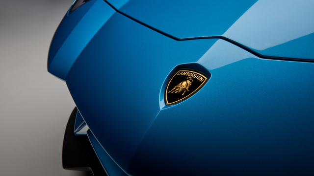 Lamborghini Aventador LP740-4 S Roadster interior 2017 Lamborghini Aventador LP740-4 S Roadster 4k specifications