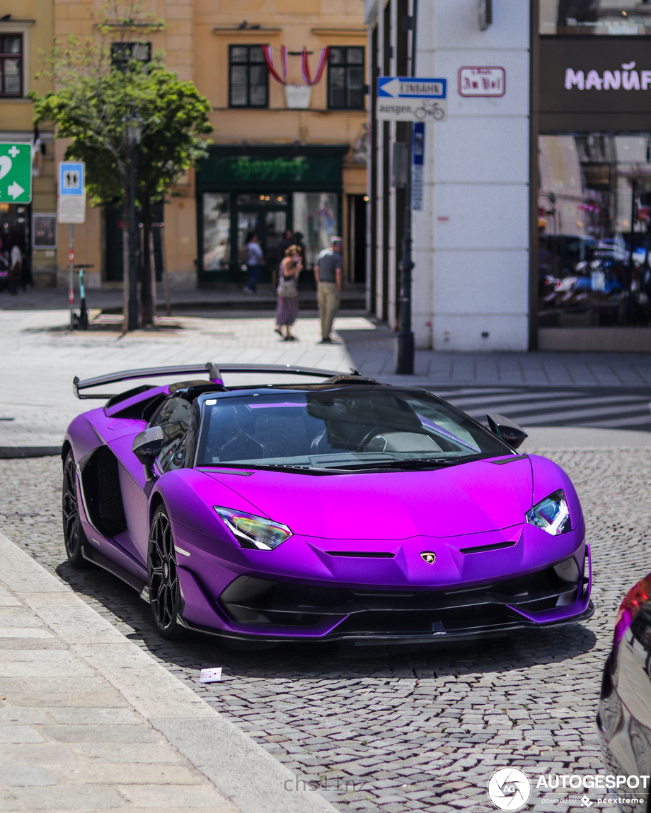 Lamborghini Aventador SVJ С„РёРѕР»РµС‚РѕРІС‹Р№