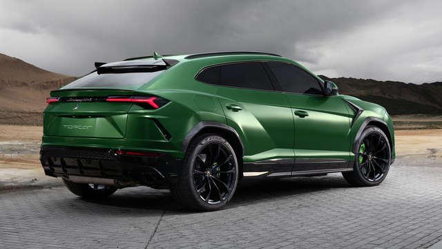 Lamborghini Urus best big Lamborghini Urus interior photo